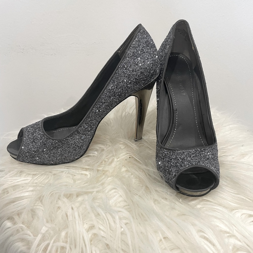 Nine West Silver Sparkle Peep Toe Pumps
